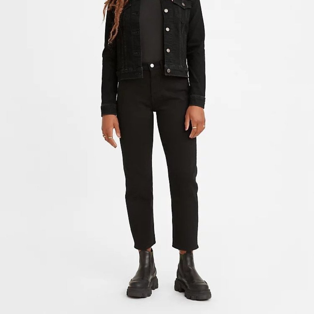 Wedgie Straight Fit Jeans